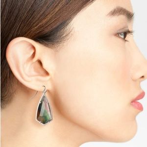 💕SOLD💕 Kendra Scott Carla Drop Earrings